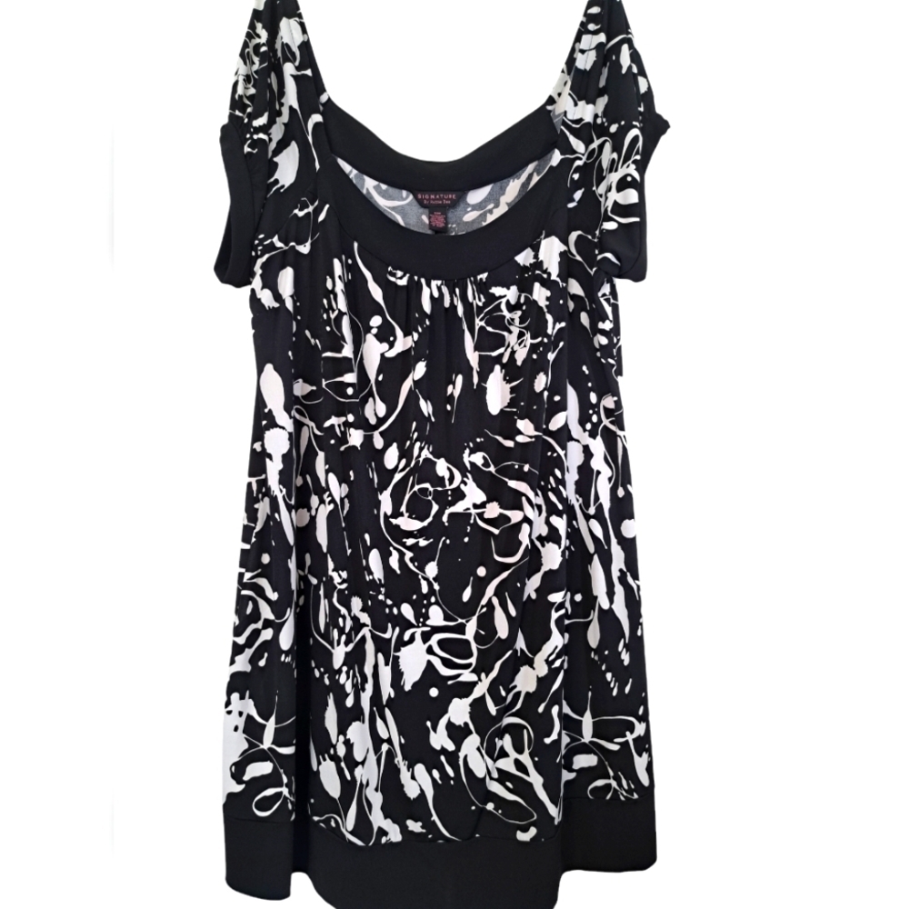 NWT Signature by Robbie Bee dress size 20